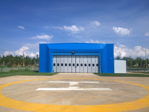 云南駝峰飛機(jī)銷(xiāo)售有限公司機(jī)庫(kù)門(mén)